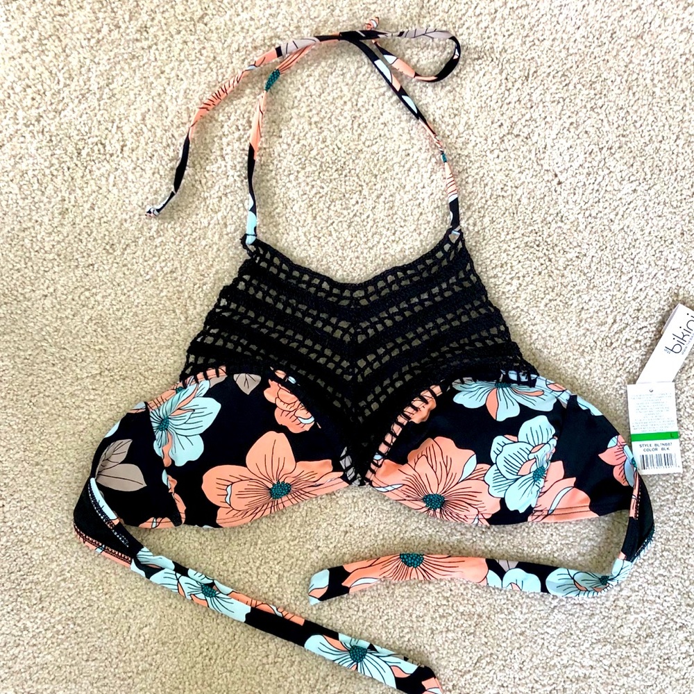 NWT*FREE SHIPPING* Bikini Top
